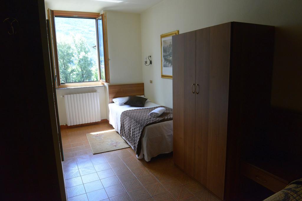 Albergo Altavilla Tirano Exteriör bild