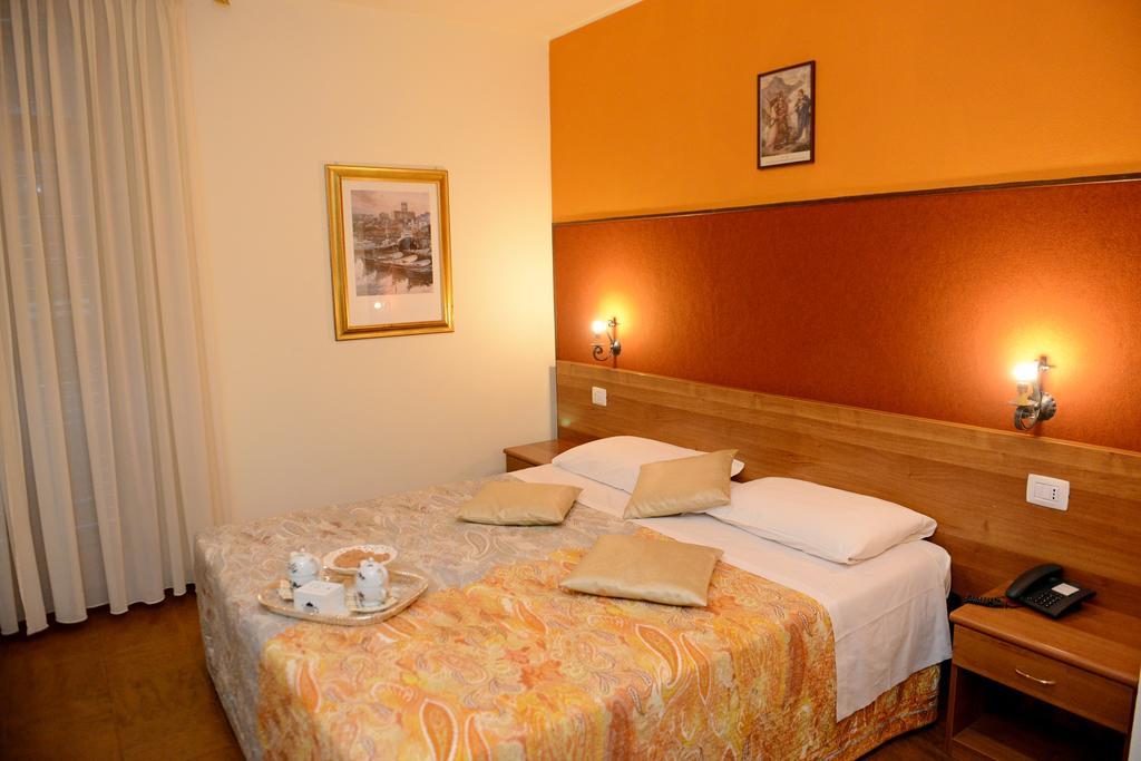 Albergo Altavilla Tirano Exteriör bild